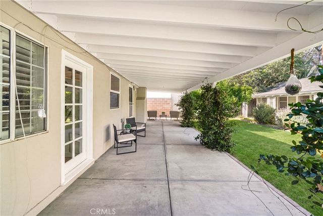 504 N Reese Place, Burbank, CA 91506