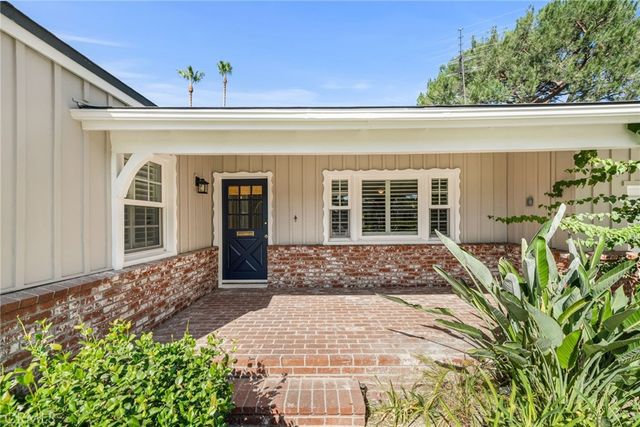 504 N Reese Place, Burbank, CA 91506