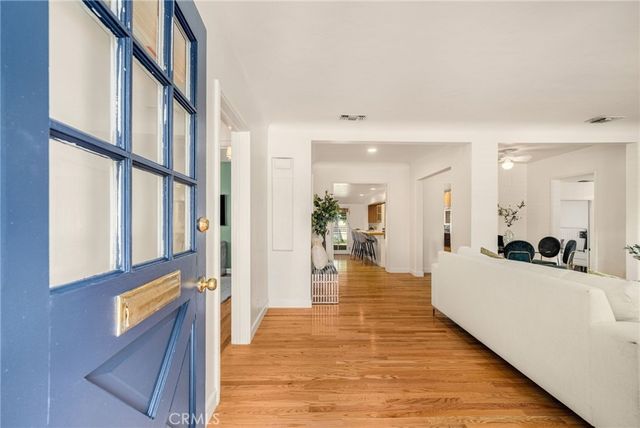 504 N Reese Place, Burbank, CA 91506