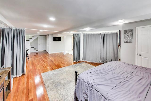 1746 N Nagle Avenue, Chicago, IL 60707