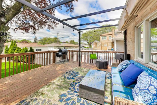 1746 N Nagle Avenue, Chicago, IL 60707
