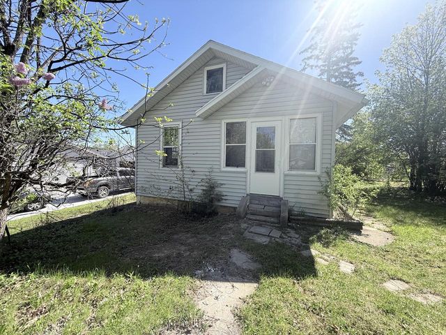 6031 242nd AVENUE, Salem, WI 53168
