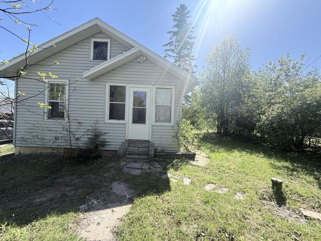 6031 242nd AVENUE, Salem, WI 53168