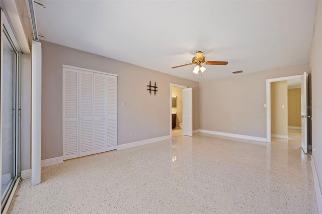 3909 HUDSON LANE, Tampa, FL 33618