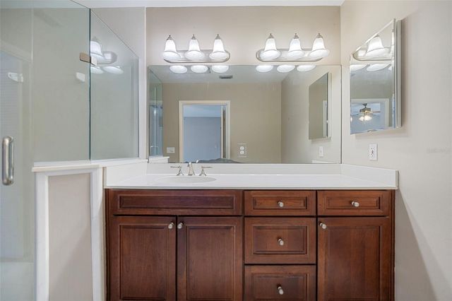 3909 HUDSON LANE, Tampa, FL 33618