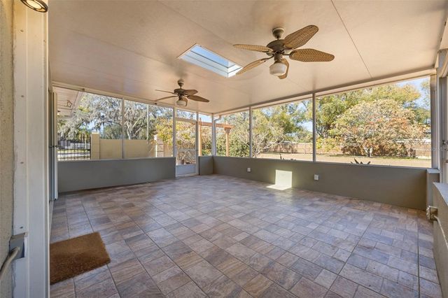 3909 HUDSON LANE, Tampa, FL 33618