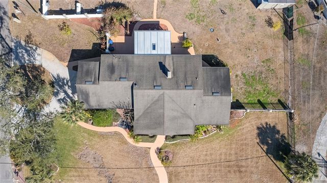 3909 HUDSON LANE, Tampa, FL 33618