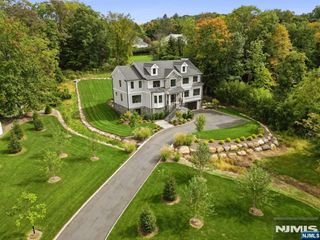354 Beaufort Avenue, Livingston, NJ 07039