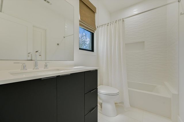 907 Redd ST 2, Austin, TX 78745