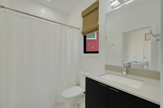 907 Redd ST 2, Austin, TX 78745