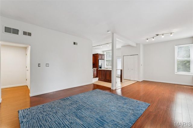 4324 W Pine Boulevard A, St Louis, MO 63108