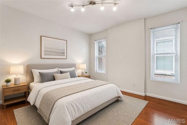 4324 W Pine Boulevard A, St Louis, MO 63108