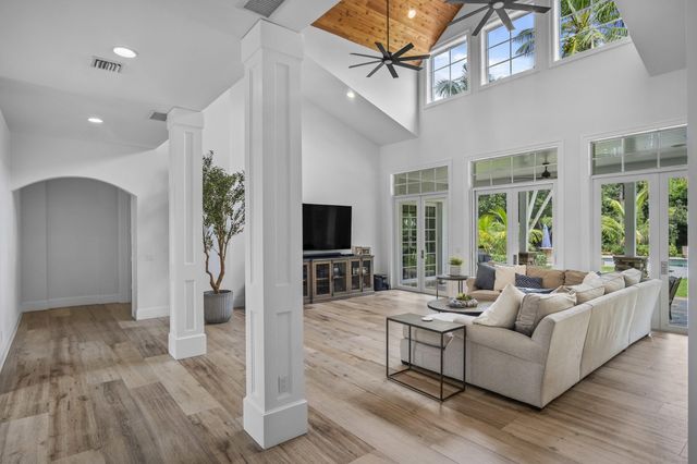 4786 Ridgewood Road E, Boynton Beach, FL 33436