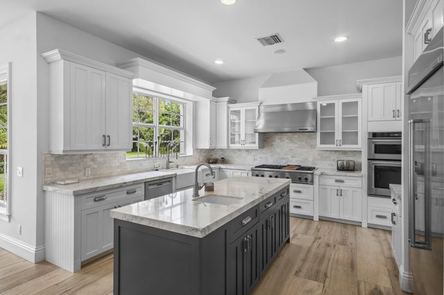 4786 Ridgewood Road E, Boynton Beach, FL 33436