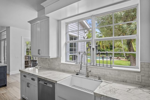 4786 Ridgewood Road E, Boynton Beach, FL 33436