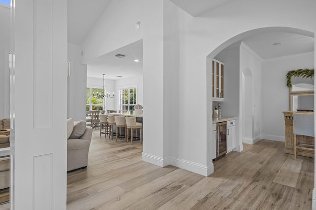 4786 Ridgewood Road E, Boynton Beach, FL 33436