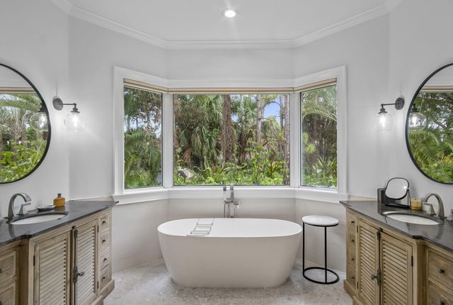 4786 Ridgewood Road E, Boynton Beach, FL 33436