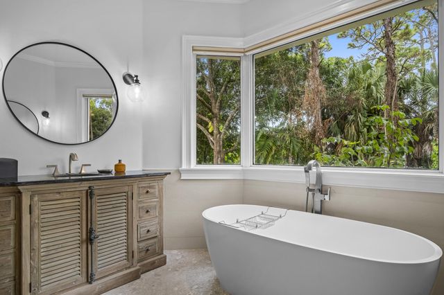 4786 Ridgewood Road E, Boynton Beach, FL 33436