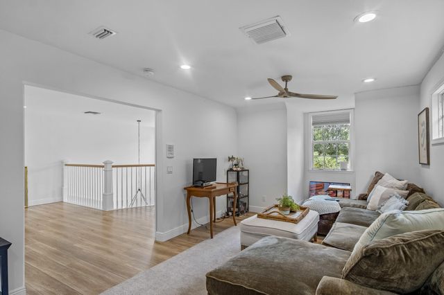 4786 Ridgewood Road E, Boynton Beach, FL 33436