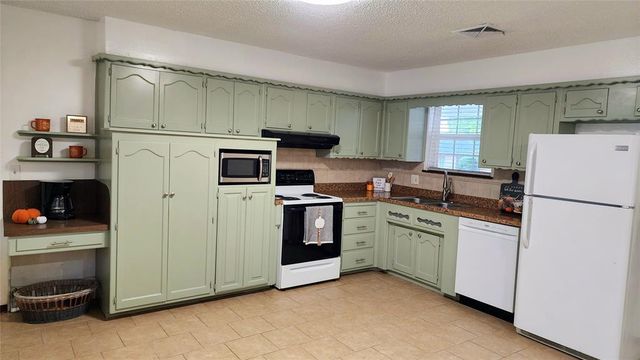720 Briarcrest Drive, Midwest City, OK 73110