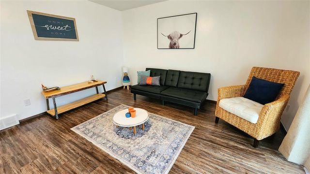 720 Briarcrest Drive, Midwest City, OK 73110