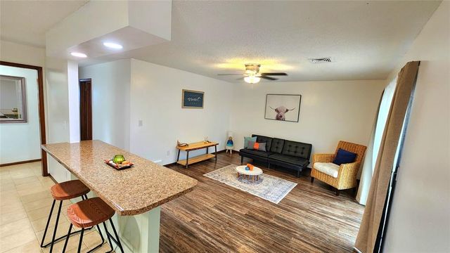 720 Briarcrest Drive, Midwest City, OK 73110