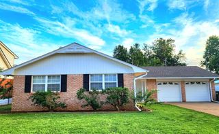 720 Briarcrest Drive, Midwest City, OK 73110