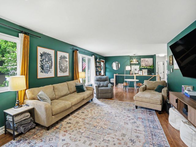1202 Woodlawn Avenue, Grand Haven, MI 49417