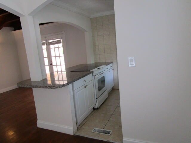 4565 N OCEAN Drive House, Lauderdale-By-The-Sea House, Lauderdale By The Sea, FL 33308