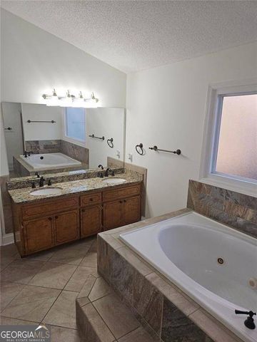 3145 Oak Meadow Drive, Snellville, GA 30078