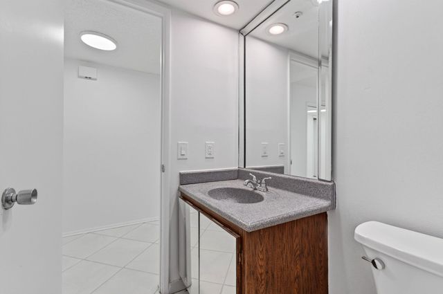 802 CYPRESS GROVE Lane 309, Pompano Beach, FL 33069