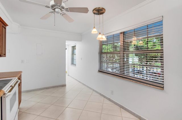 802 CYPRESS GROVE Lane 309, Pompano Beach, FL 33069