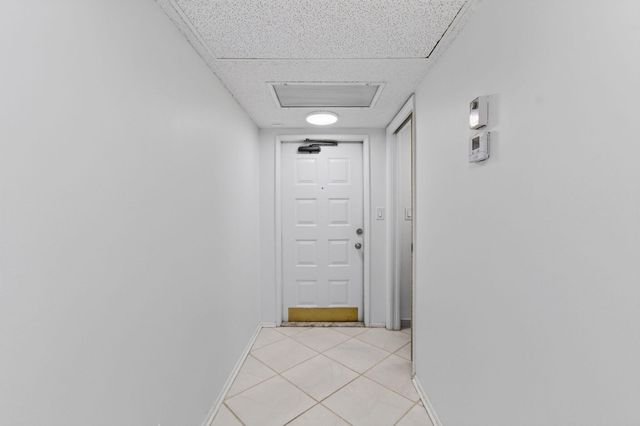 802 CYPRESS GROVE Lane 309, Pompano Beach, FL 33069