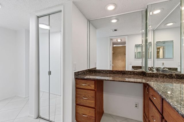 802 CYPRESS GROVE Lane 309, Pompano Beach, FL 33069