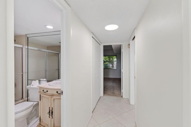 802 CYPRESS GROVE Lane 309, Pompano Beach, FL 33069
