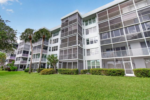 802 CYPRESS GROVE Lane 309, Pompano Beach, FL 33069