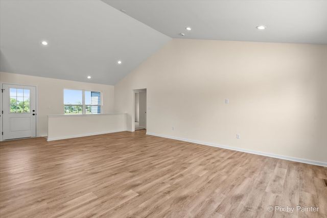 715 Apple Valley Road, Harvard, IL 60033