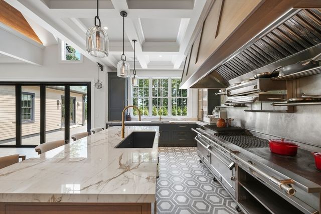 252 Winter Street, Norwell, MA 02061