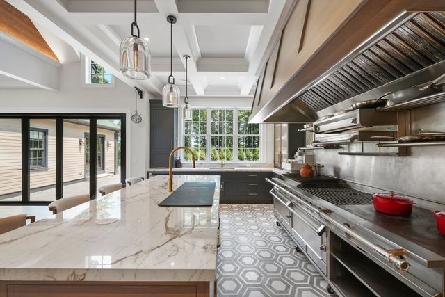 252 Winter Street, Norwell, MA 02061