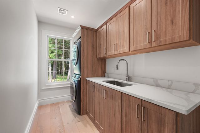 252 Winter Street, Norwell, MA 02061