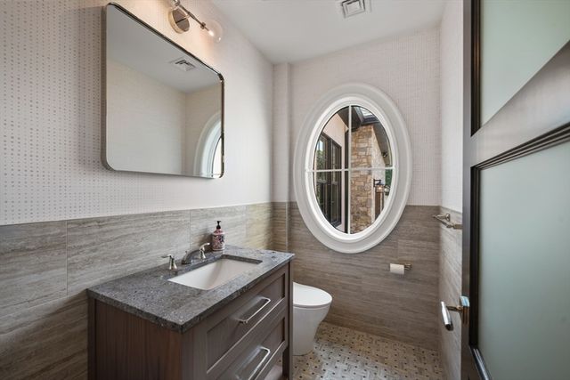 252 Winter Street, Norwell, MA 02061