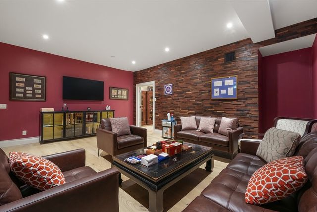 252 Winter Street, Norwell, MA 02061
