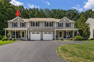 18 Country Hill Lane, Smithfield, RI 02917