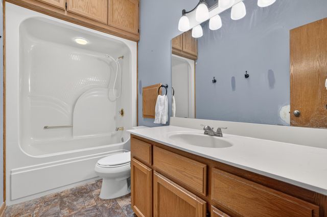 6219 Fairway Drive NW, Rochester, MN 55901