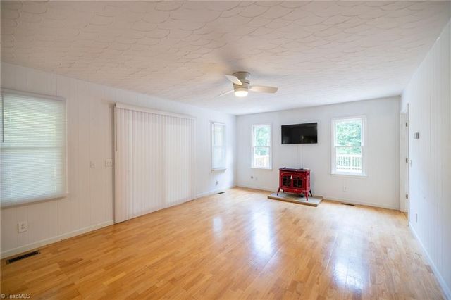 337 Pioneer Ridge, Sparta, NC 28675