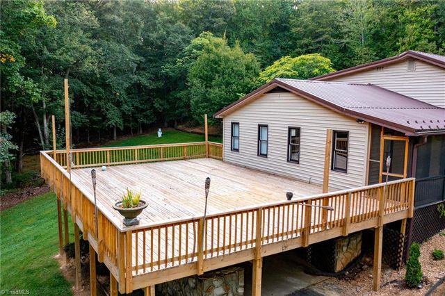 337 Pioneer Ridge, Sparta, NC 28675
