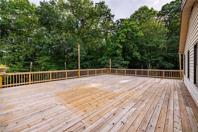 337 Pioneer Ridge, Sparta, NC 28675
