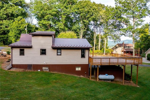 337 Pioneer Ridge, Sparta, NC 28675