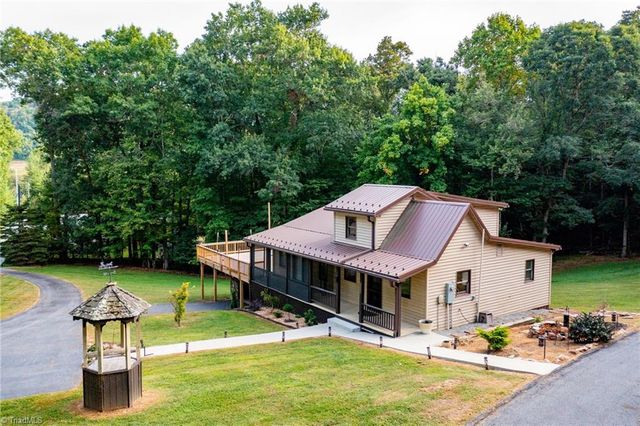 337 Pioneer Ridge, Sparta, NC 28675