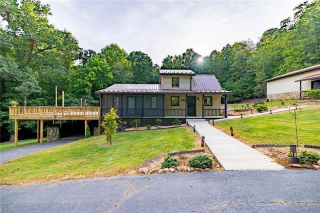 337 Pioneer Ridge, Sparta, NC 28675